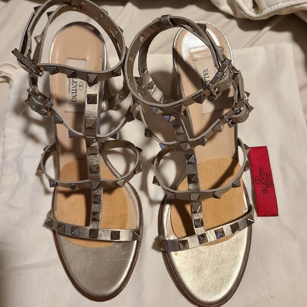 Valentino Garavani Core Rockstud Metallic Leather Sandals